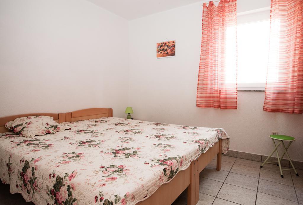 Apartments Vrgada Drage Eksteriør bilde